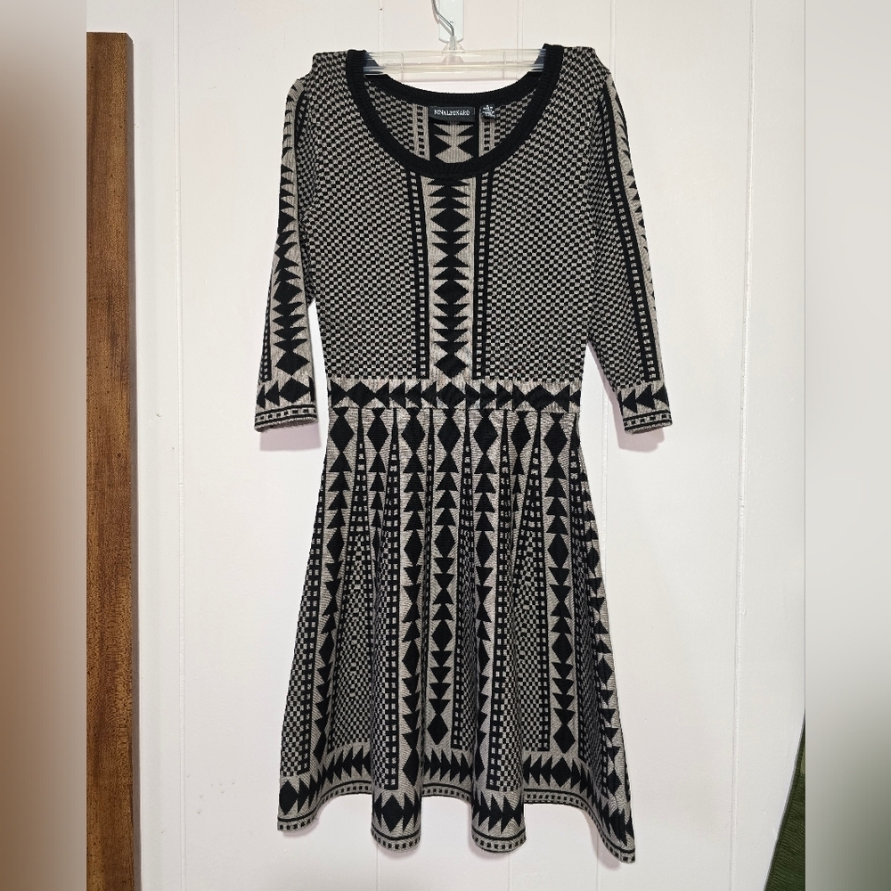 Nina Leonard Black and Cream Geometric Long Sleeve Dress